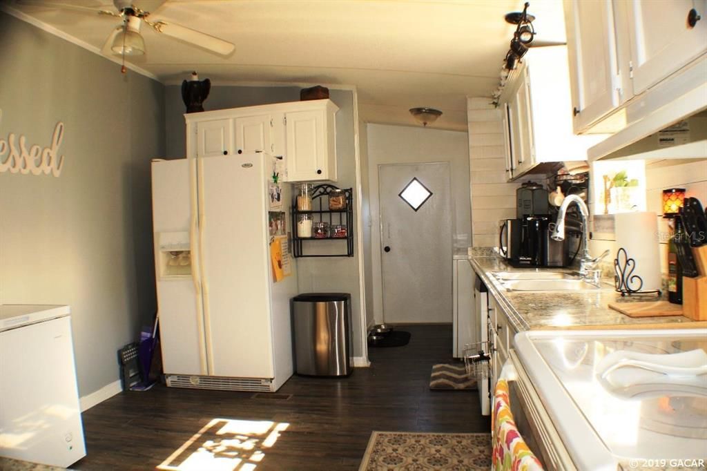 Recently Sold: $115,000 (3 beds, 2 baths, 1104 Square Feet)