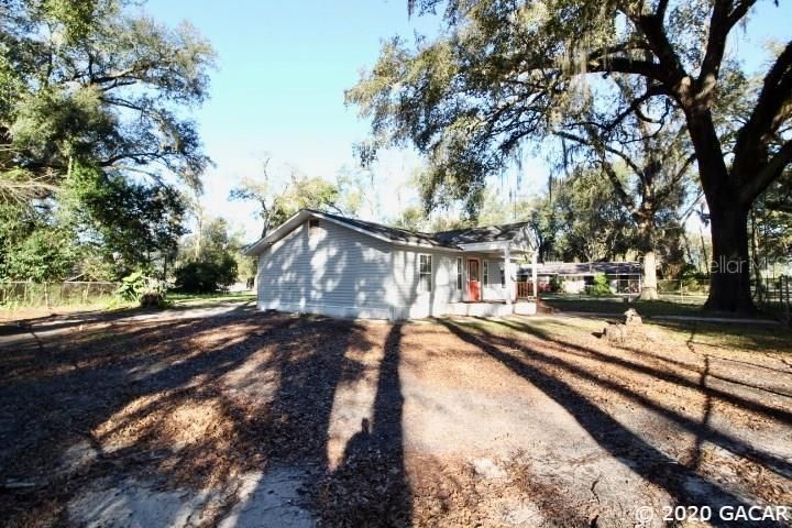 Recently Sold: $44,500 (3 beds, 2 baths, 1216 Square Feet)