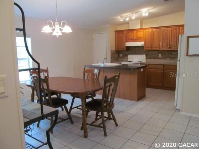 Recently Sold: $139,000 (3 beds, 2 baths, 1680 Square Feet)