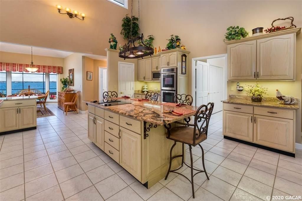 Recently Sold: $649,000 (4 beds, 4 baths, 3750 Square Feet)