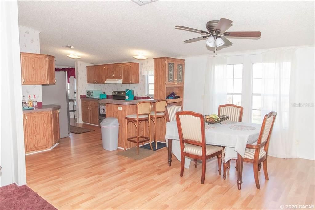 Recently Sold: $84,900 (3 beds, 2 baths, 1296 Square Feet)