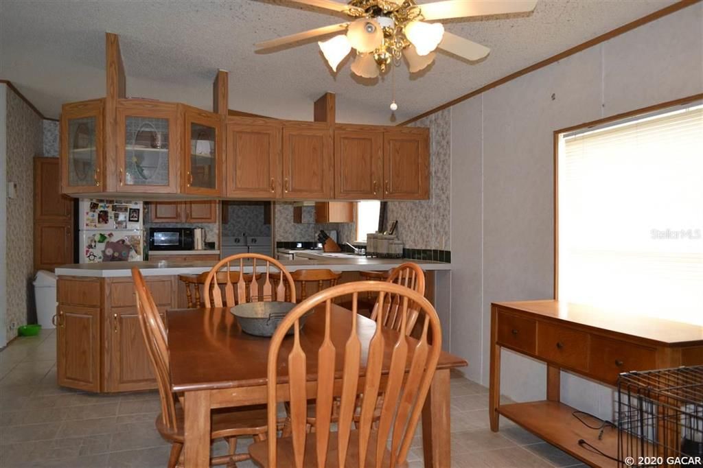 Recently Sold: $119,000 (3 beds, 2 baths, 1701 Square Feet)