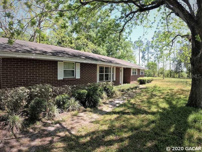 Recently Sold: $199,900 (3 beds, 2 baths, 1716 Square Feet)
