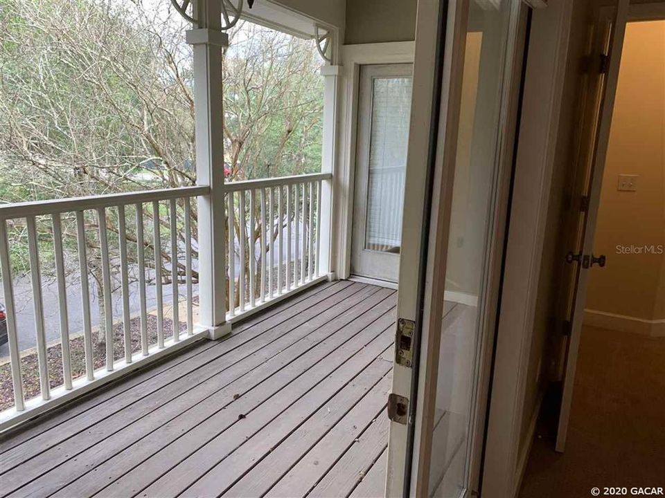 Recently Rented: $2,000 (3 beds, 3 baths, 2019 Square Feet)