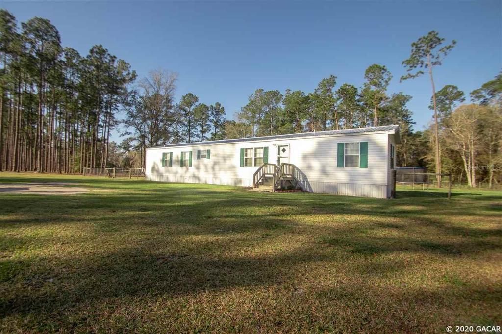 Recently Sold: $89,900 (2 beds, 2 baths, 1152 Square Feet)