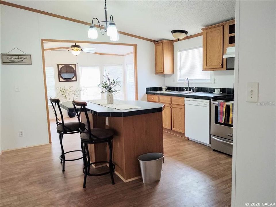 Recently Sold: $134,200 (3 beds, 2 baths, 1765 Square Feet)