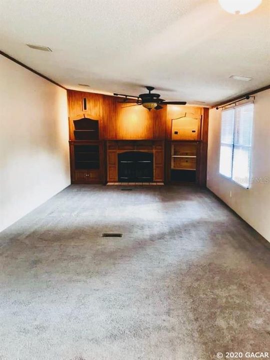 Vendido Recientemente: $149,900 (3 camas, 2 baños, 2368 Pies cuadrados)