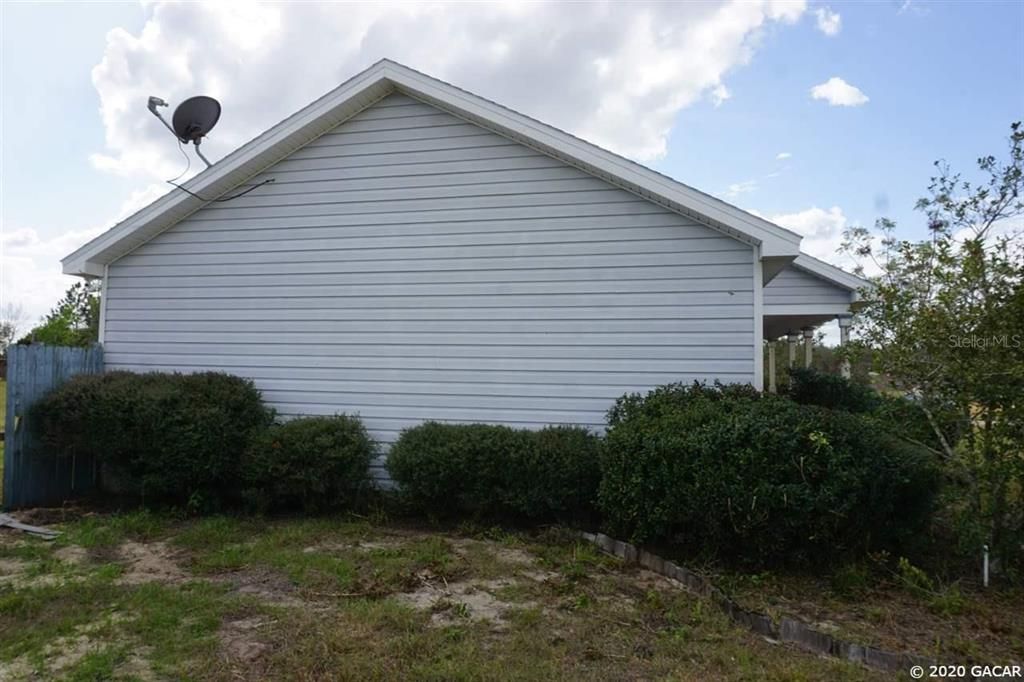 Recently Sold: $49,900 (3 beds, 2 baths, 1152 Square Feet)