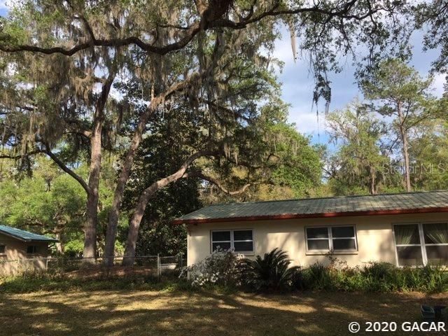 Recently Sold: $179,900 (2 beds, 2 baths, 1300 Square Feet)
