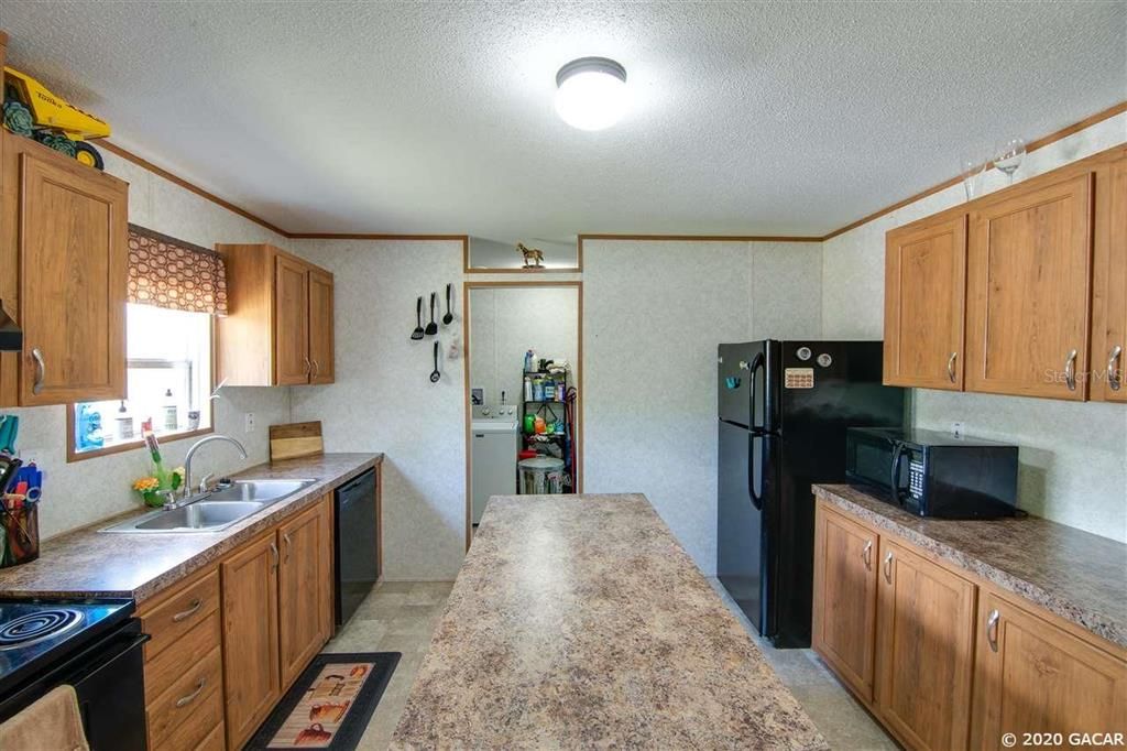 Recently Sold: $89,999 (3 beds, 2 baths, 1248 Square Feet)
