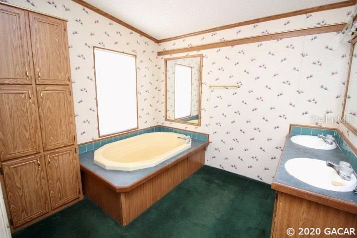 Недавно продано: $99,900 (3 спален, 2 ванн, 1680 Квадратных фут)