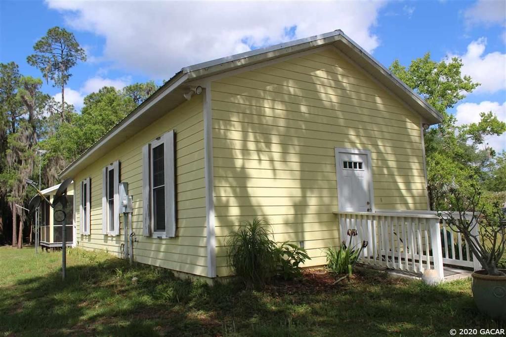 Recently Sold: $149,800 (2 beds, 1 baths, 684 Square Feet)