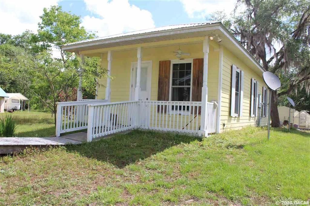 Recently Sold: $149,800 (2 beds, 1 baths, 684 Square Feet)