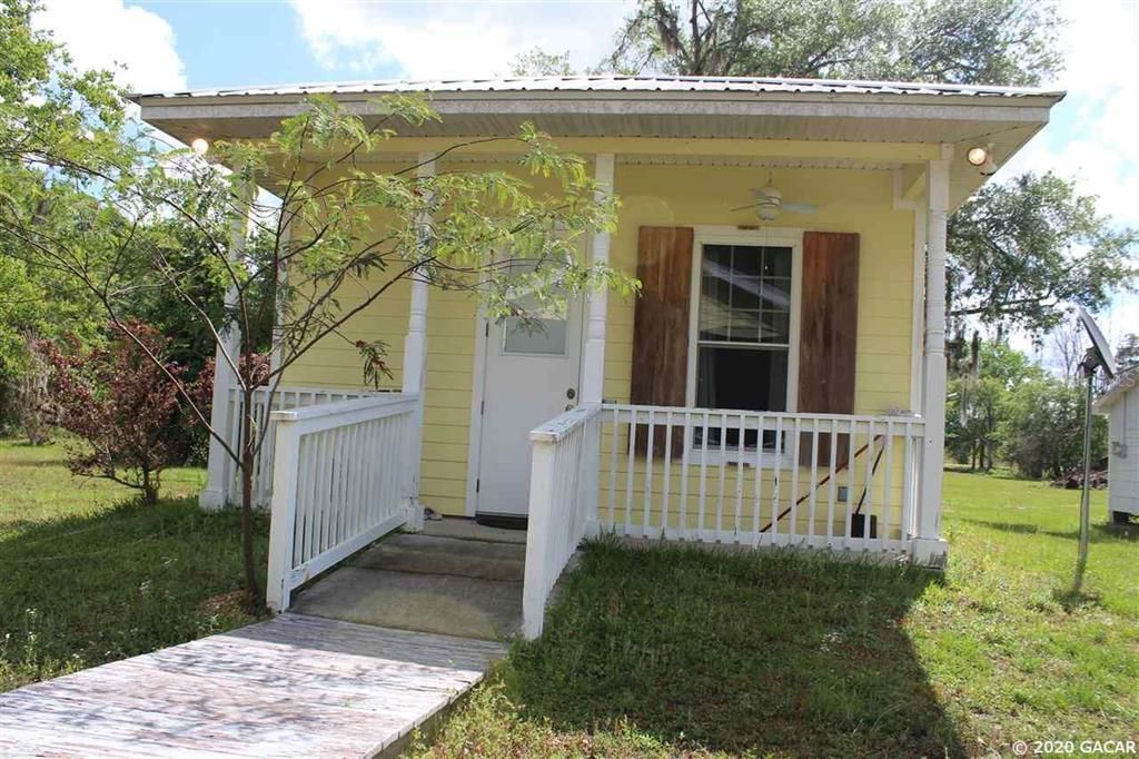 Recently Sold: $149,800 (2 beds, 1 baths, 684 Square Feet)