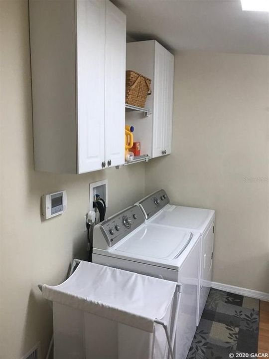 Vendido Recientemente: $124,900 (3 camas, 2 baños, 1100 Pies cuadrados)