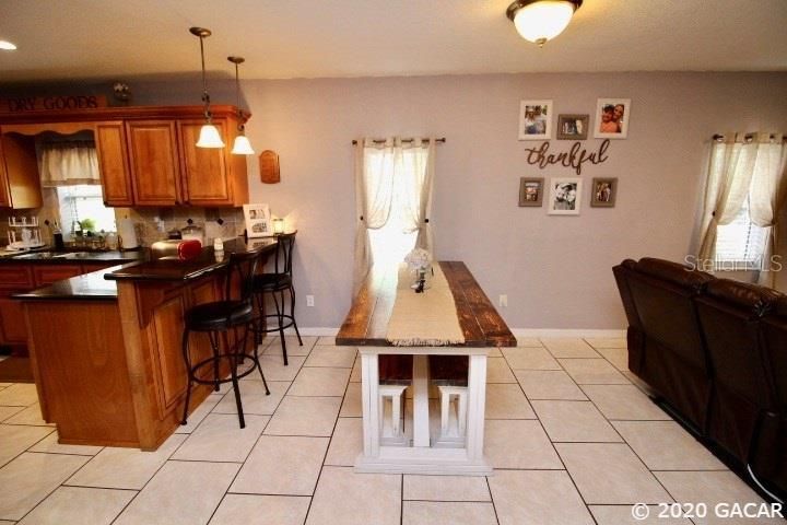 Recently Sold: $129,900 (3 beds, 2 baths, 1271 Square Feet)