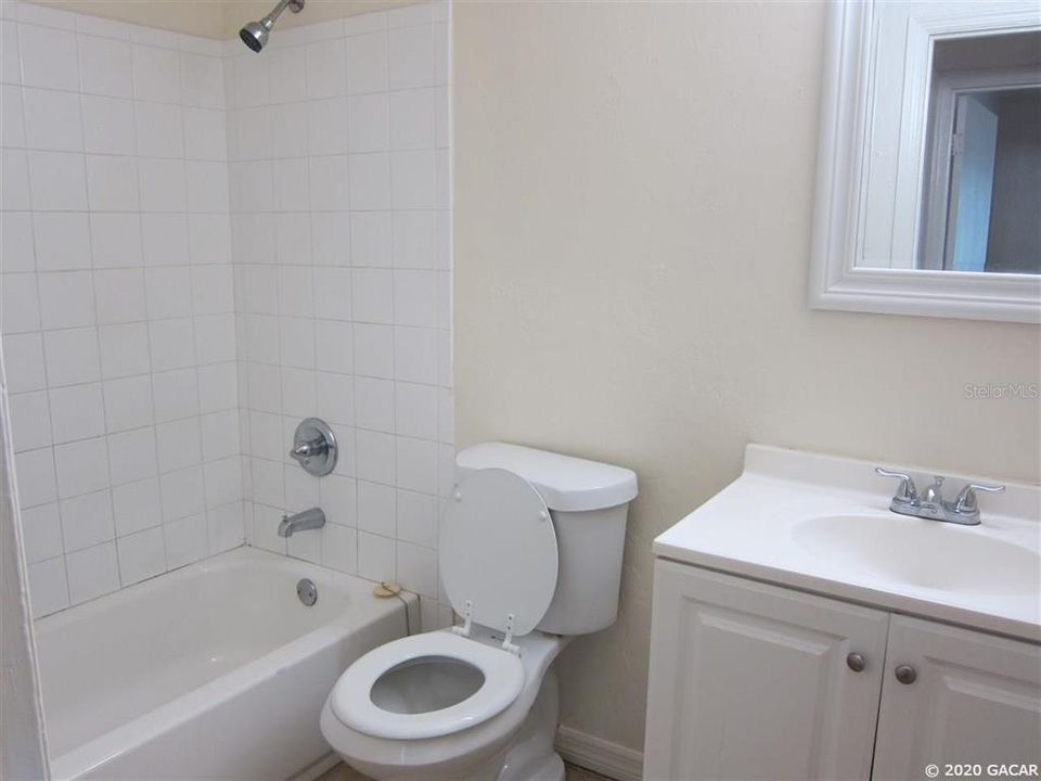 最近租的: $725 (2 贝兹, 1 浴室, 694 平方英尺)