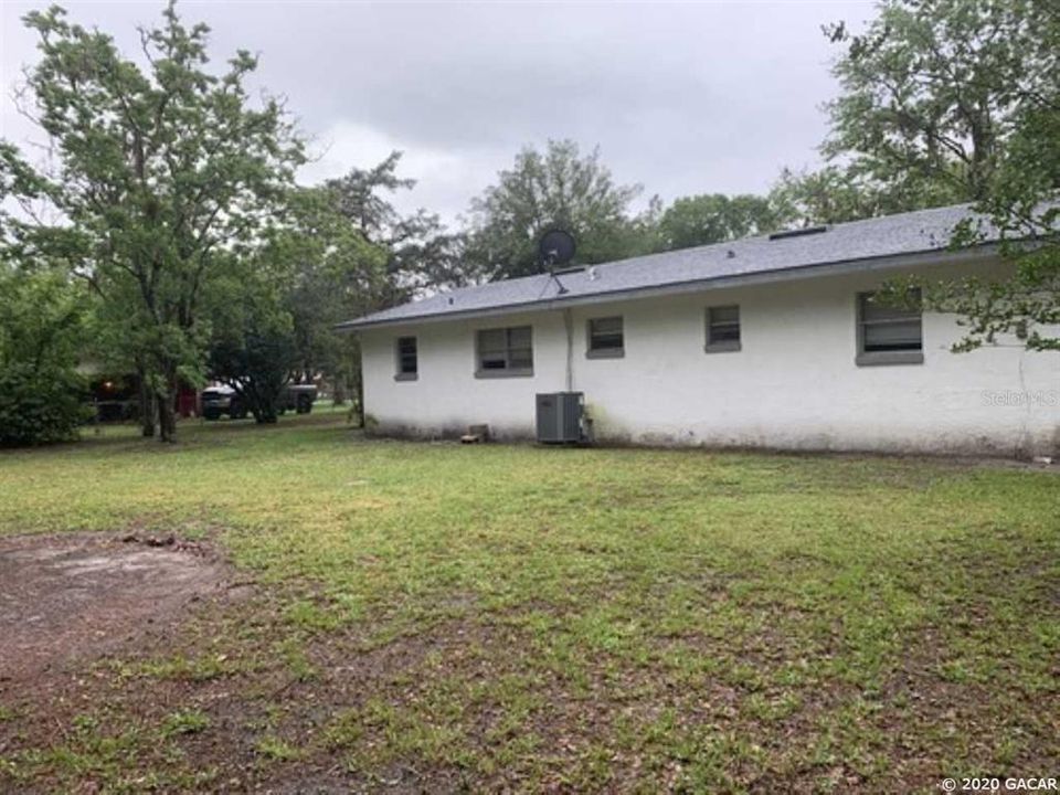 Recently Sold: $129,900 (3 beds, 1 baths, 1000 Square Feet)