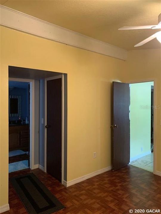 Vendido Recientemente: $110,000 (3 camas, 2 baños, 1344 Pies cuadrados)