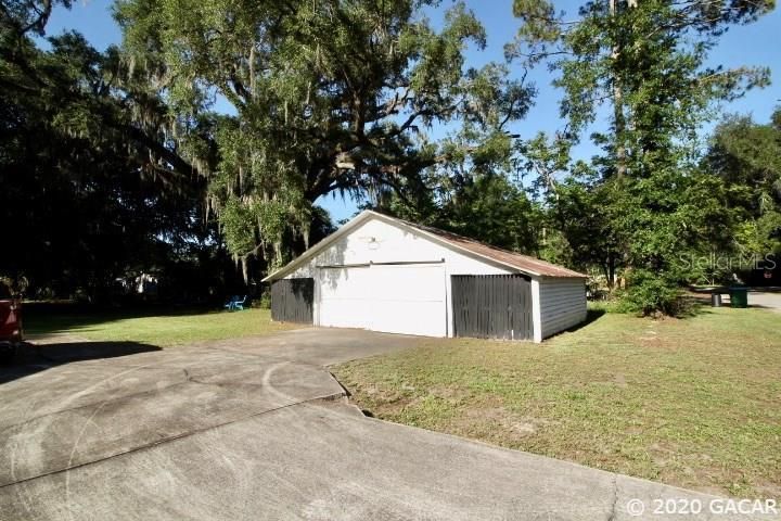 Recently Sold: $109,000 (3 beds, 2 baths, 1264 Square Feet)