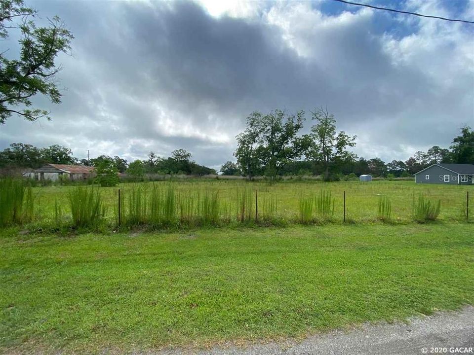 Vendido Recientemente: $34,900 (1.36 acres)