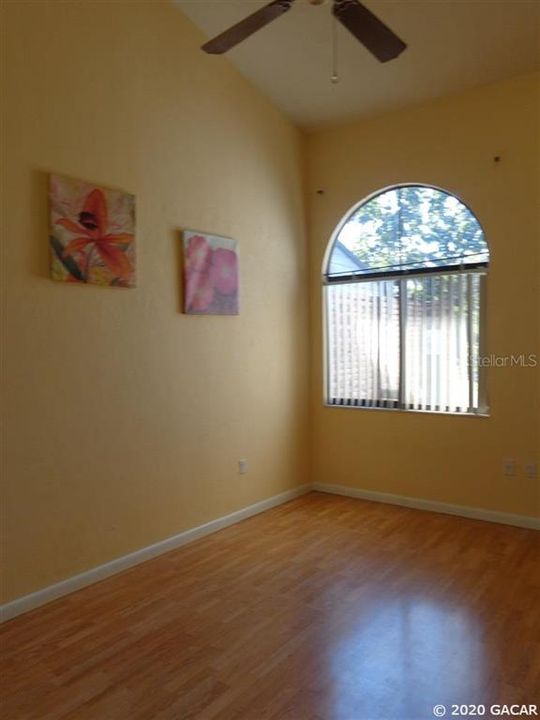 Recently Rented: $880 (2 beds, 2 baths, 887 Square Feet)