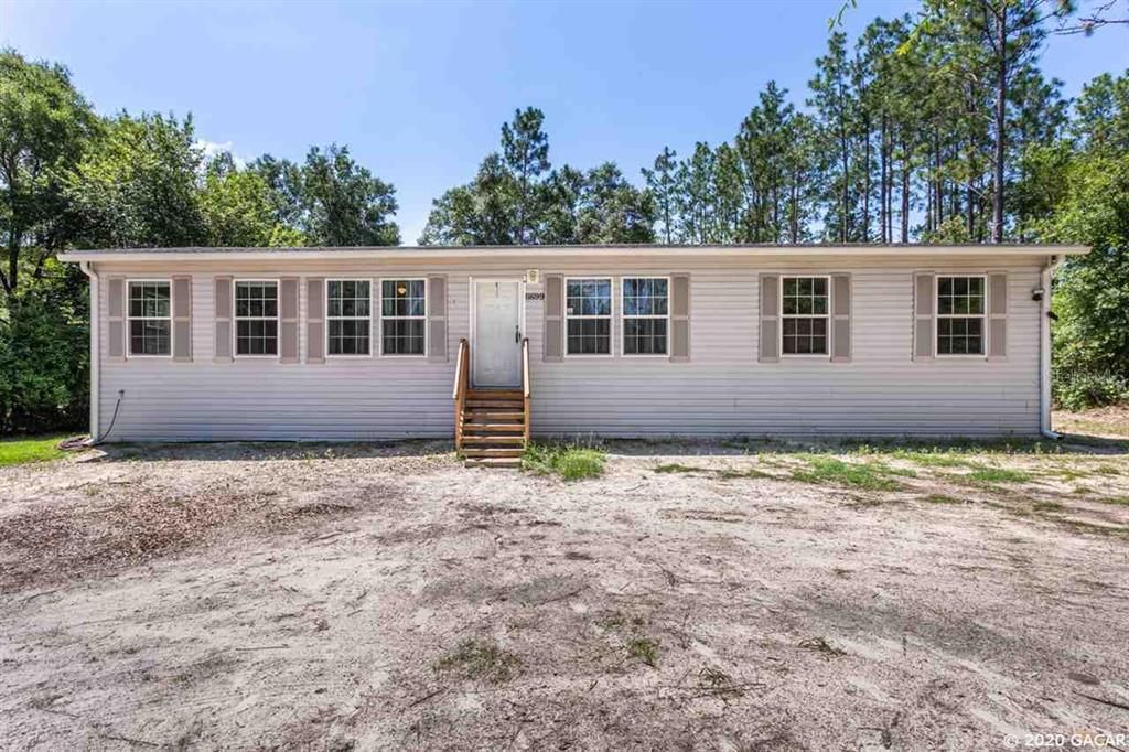 Recently Sold: $145,000 (3 beds, 2 baths, 1620 Square Feet)