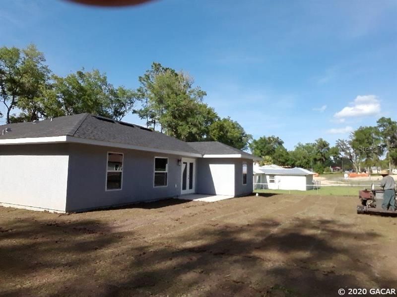 Recently Sold: $165,900 (3 beds, 2 baths, 1300 Square Feet)