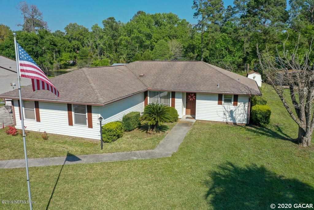 Recently Sold: $284,900 (3 beds, 2 baths, 1388 Square Feet)