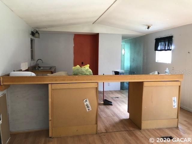 Recently Sold: $80,000 (3 beds, 1 baths, 1430 Square Feet)