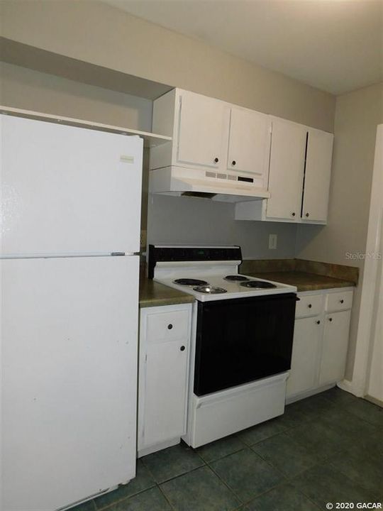 Recently Rented: $650 (2 beds, 1 baths, 648 Square Feet)