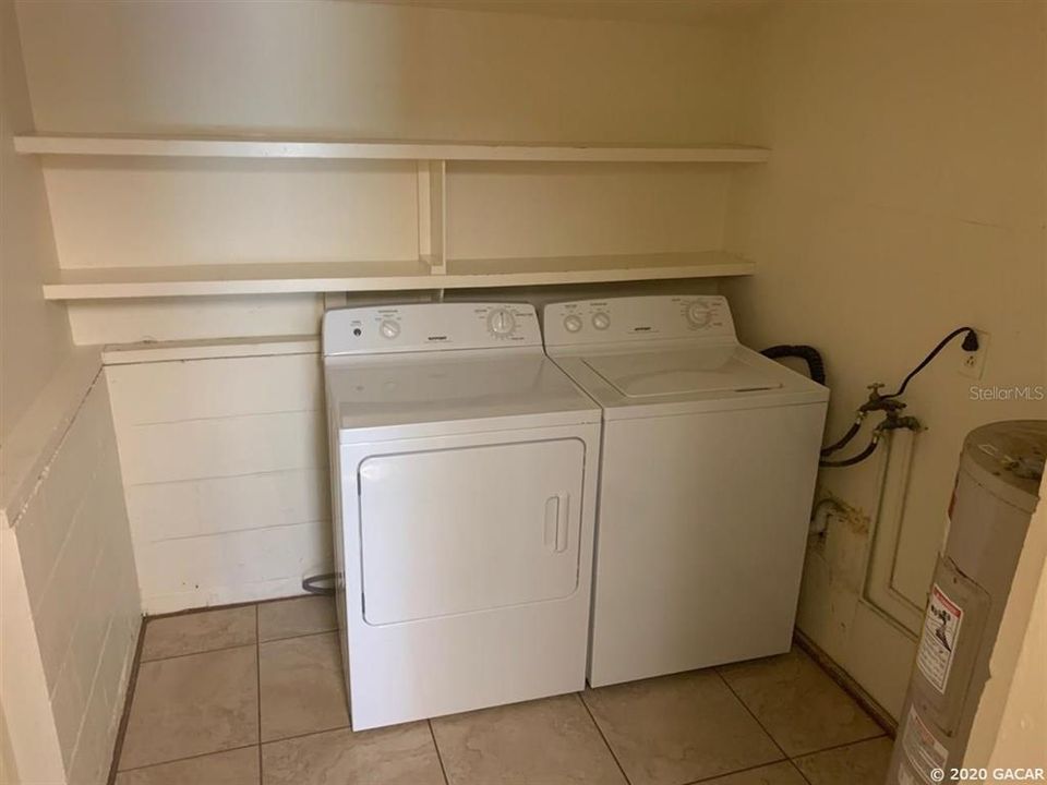Recently Rented: $950 (2 beds, 1 baths, 729 Square Feet)