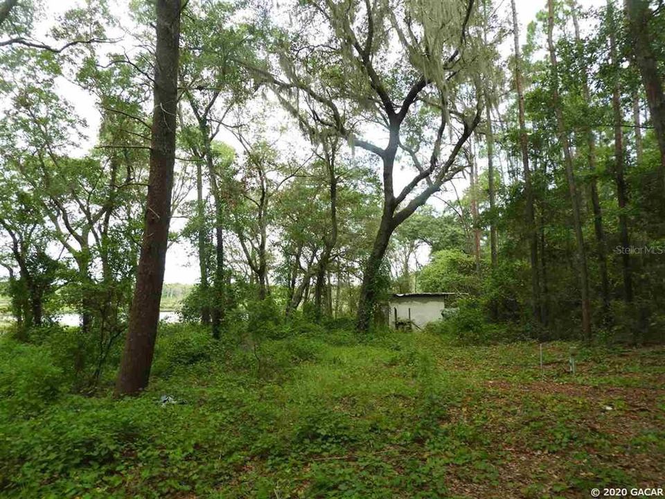 Vendido Recientemente: $14,900 (14.40 acres)