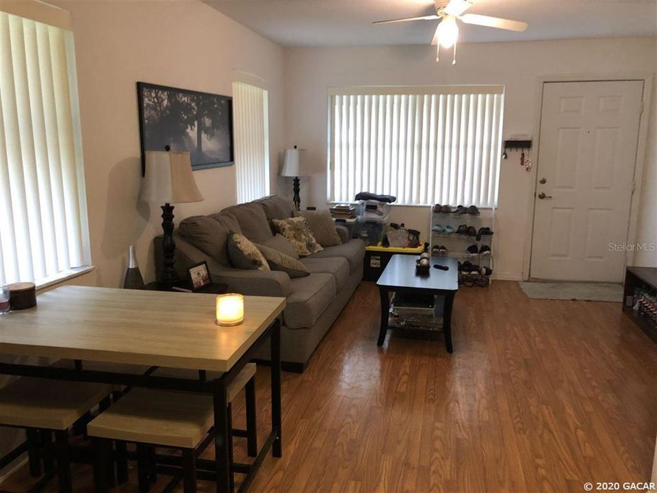 Recently Sold: $78,000 (2 beds, 1 baths, 720 Square Feet)