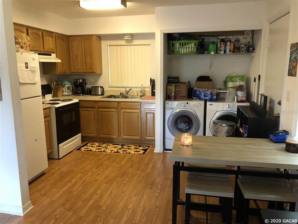 Recently Sold: $78,000 (2 beds, 1 baths, 720 Square Feet)