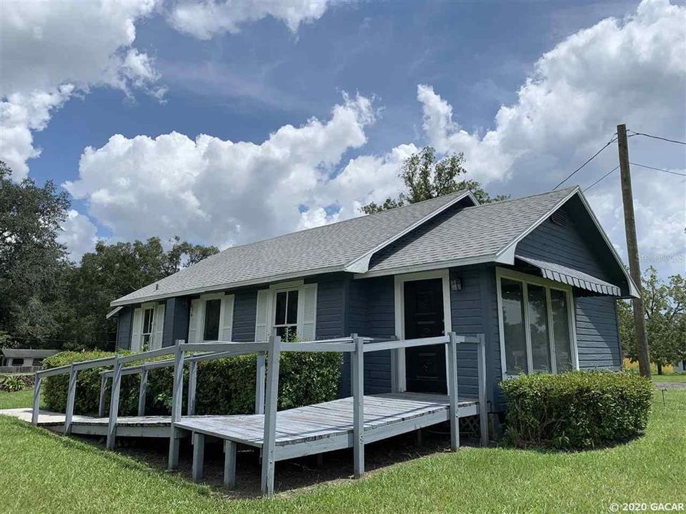 Recently Sold: $1,100 (0 beds, 0 baths, 1072 Square Feet)