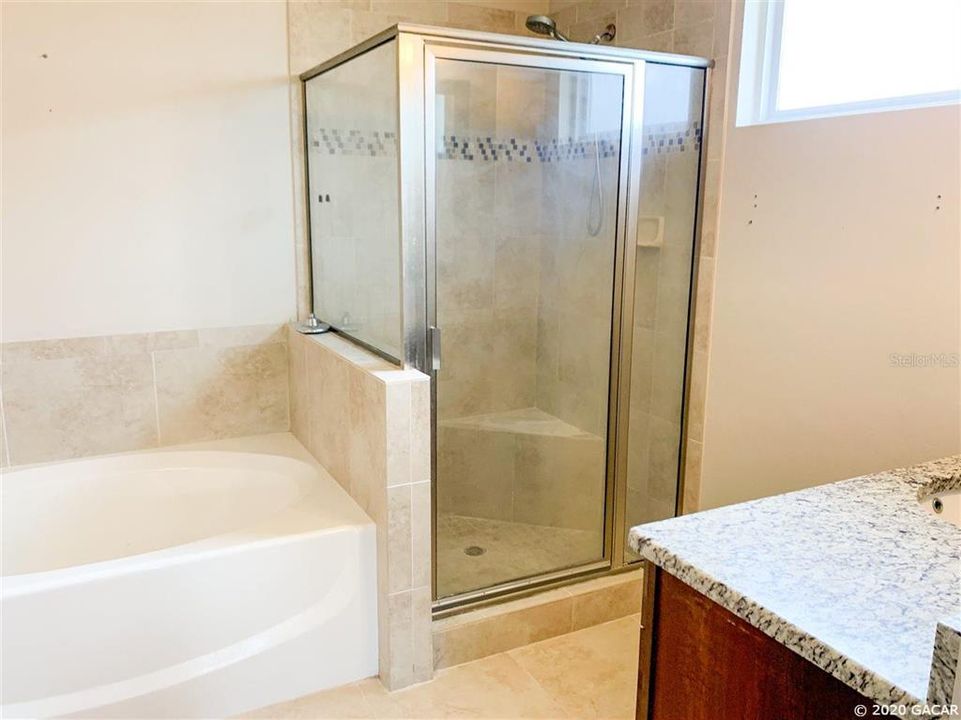 最近租的: $1,700 (3 贝兹, 2 浴室, 1463 平方英尺)