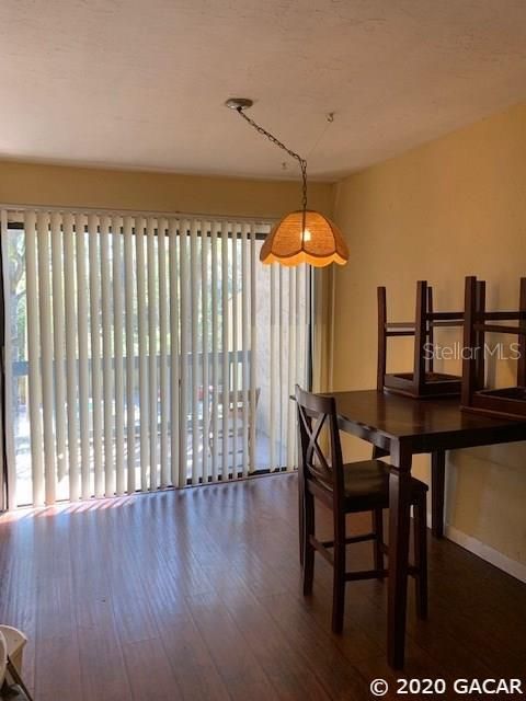 Vendido Recientemente: $69,900 (2 camas, 2 baños, 1226 Pies cuadrados)