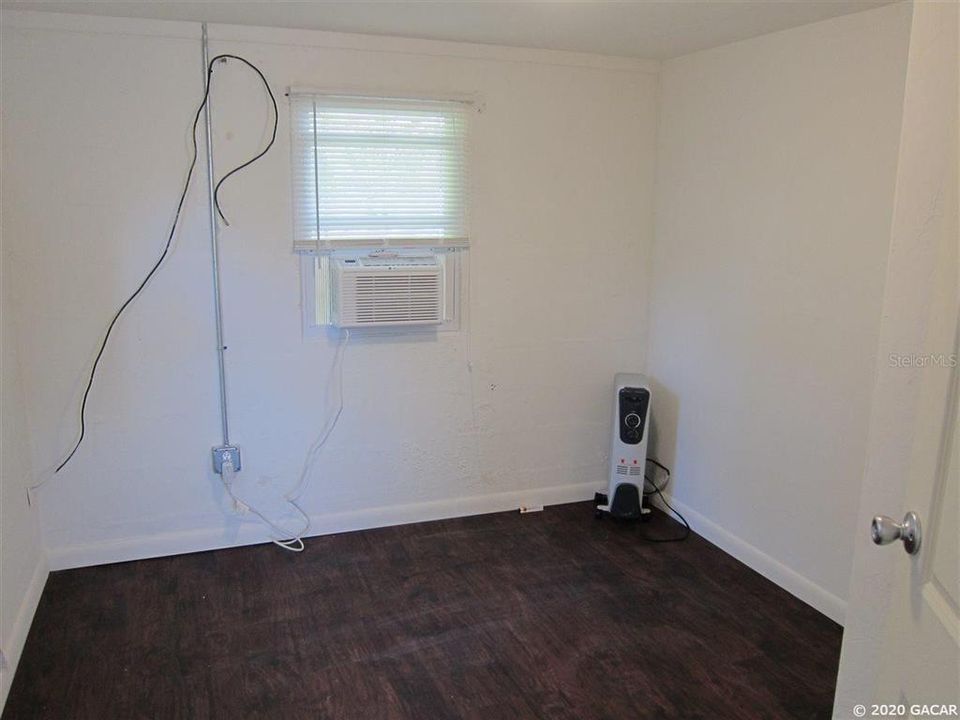 Recently Rented: $825 (2 beds, 1 baths, 882 Square Feet)