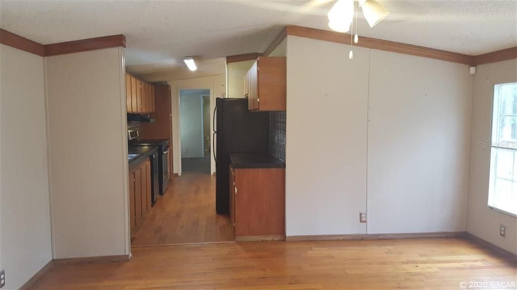 Recently Sold: $84,000 (3 beds, 2 baths, 1152 Square Feet)