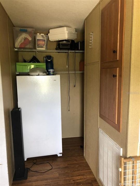 Vendido Recientemente: $179,900 (4 camas, 2 baños, 1976 Pies cuadrados)