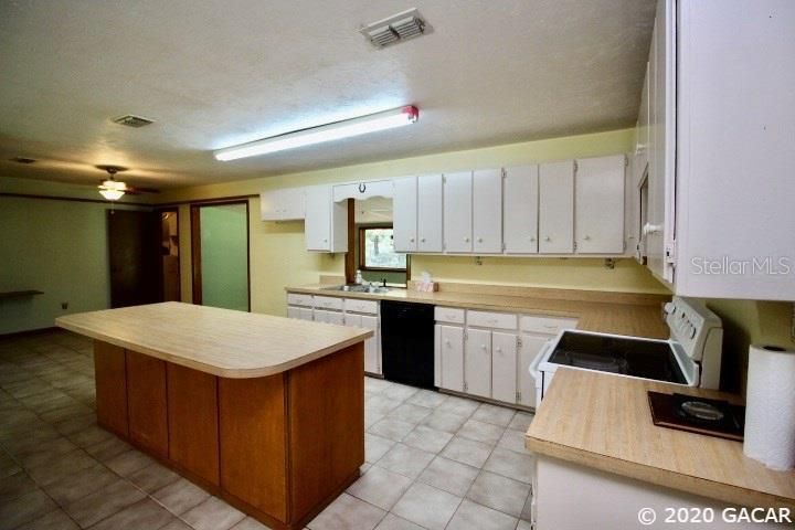 Vendido Recientemente: $159,900 (3 camas, 1 baños, 1776 Pies cuadrados)