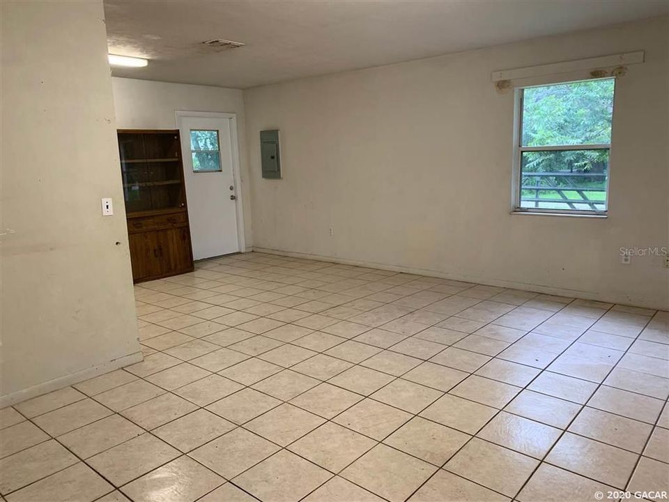 Vendido Recientemente: $75,000 (2 camas, 1 baños, 816 Pies cuadrados)