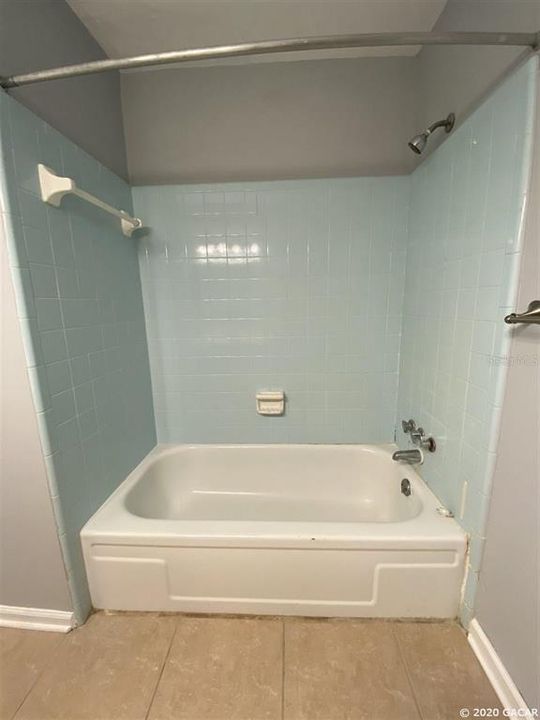 最近租的: $1,200 (3 贝兹, 2 浴室, 1297 平方英尺)