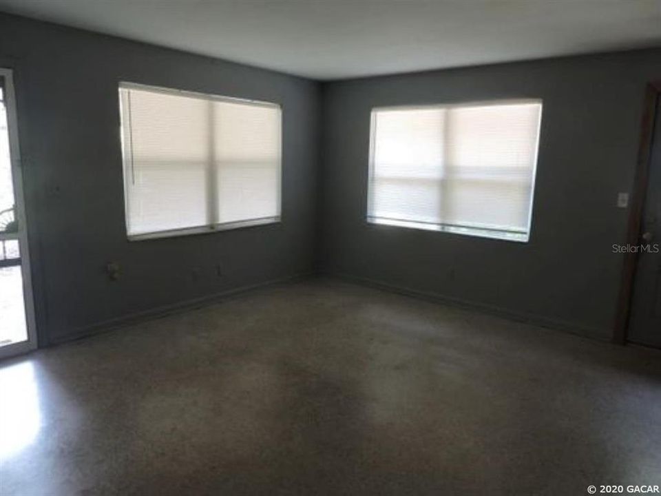 Recently Sold: $95,000 (2 beds, 1 baths, 1156 Square Feet)