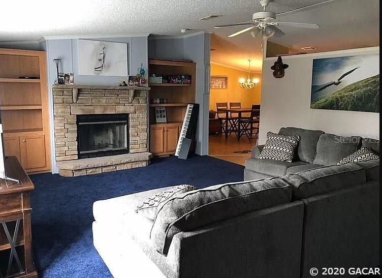 Recently Sold: $135,000 (3 beds, 2 baths, 1800 Square Feet)