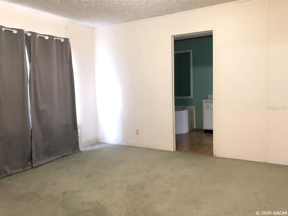 Vendido Recientemente: $89,500 (3 camas, 2 baños, 1216 Pies cuadrados)