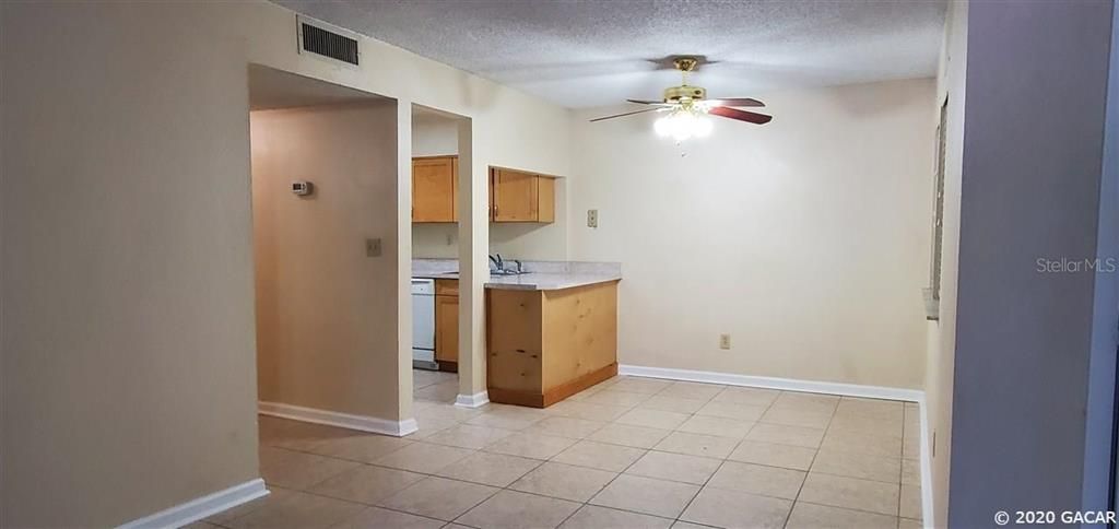 Recently Sold: $62,500 (1 beds, 1 baths, 702 Square Feet)