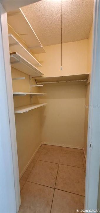 Vendido Recientemente: $62,500 (1 camas, 1 baños, 702 Pies cuadrados)