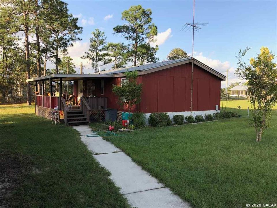 Recently Sold: $147,900 (2 beds, 1 baths, 736 Square Feet)